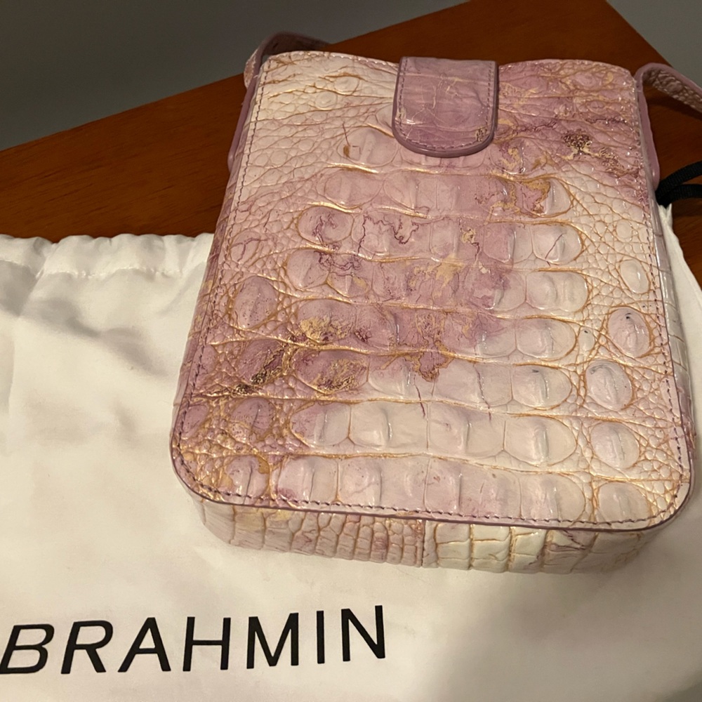Brahmin cross body purse pink.
